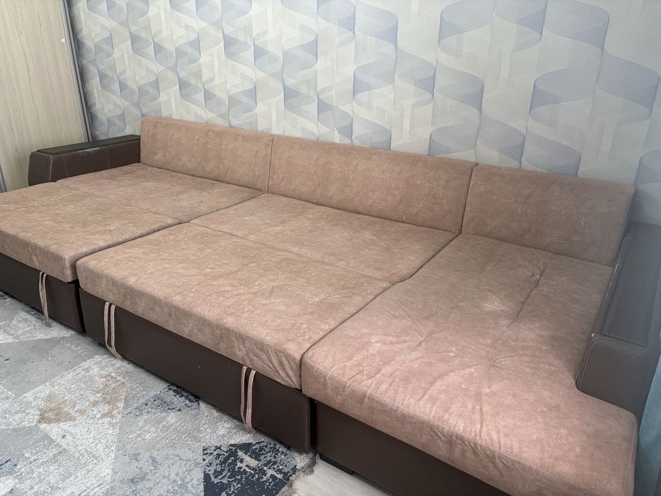 Диван в хорошем состоянии