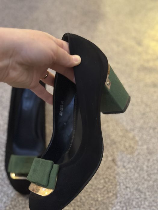 Туфли 2000 тг