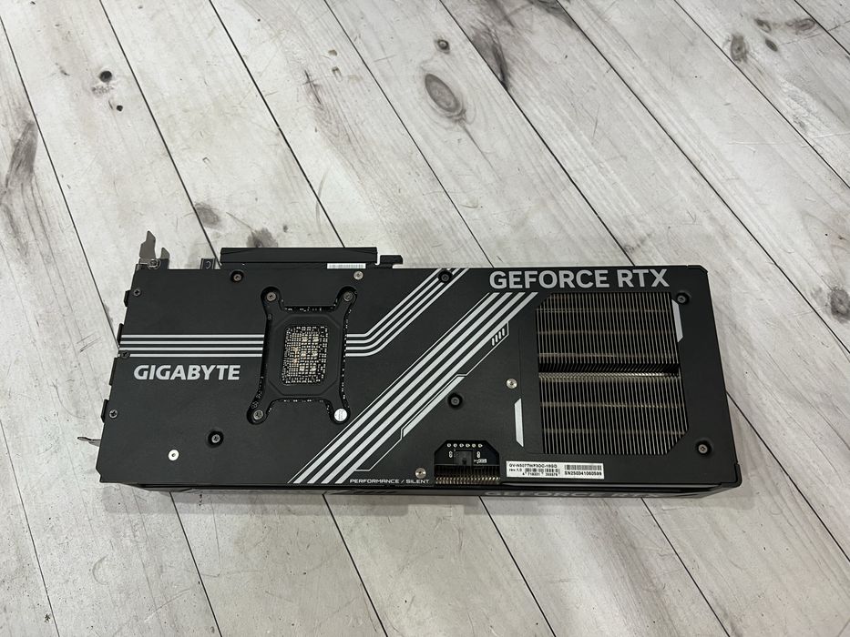 RTX 5070Ti 16Gb Gigabyte Windforce OC