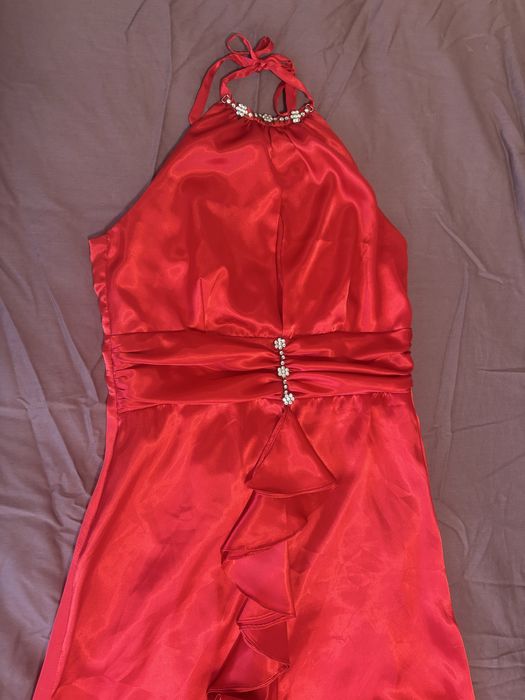 Официална рокля подходяща за всеки повод