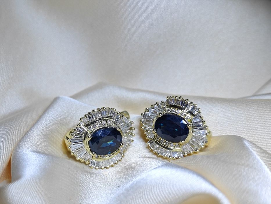 Серьги с бриллиантами и сапфирами