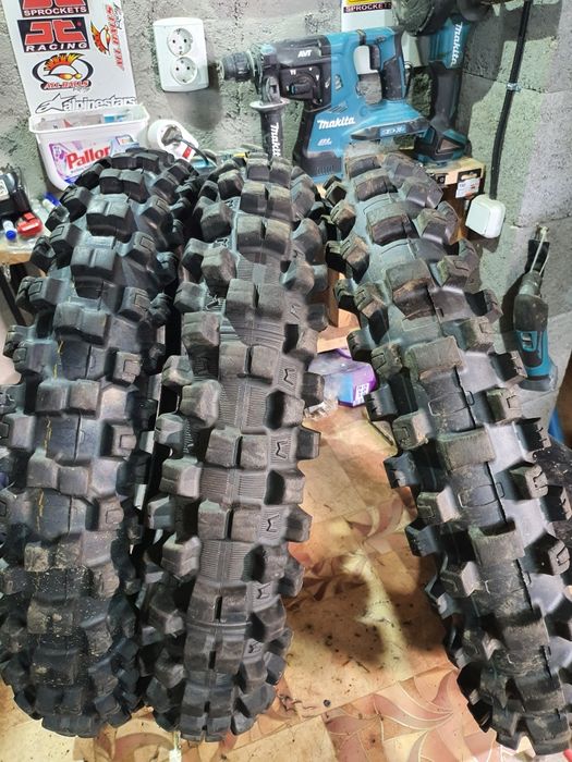 Dunlop 110 90 19 Michelin 110 90 R 19 CA NOI !