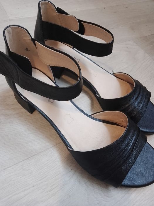 Босоножки Respect фирма Capris