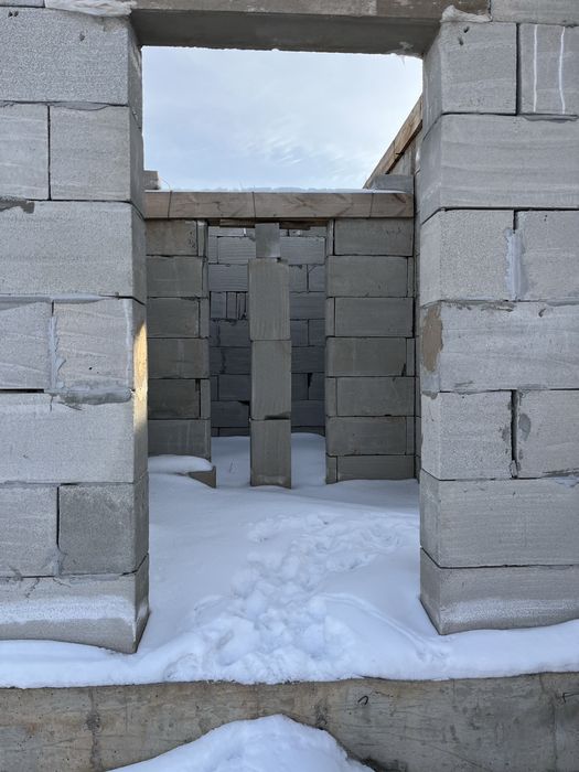 Продам дом недостроенный