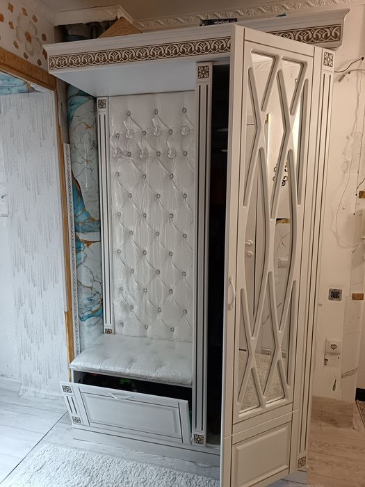 Продам прихожую элита