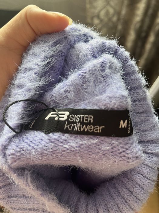 Продам свитер недорого