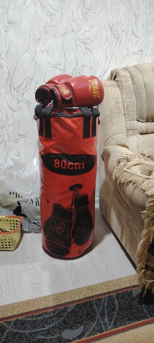 Продам грушу и перчатки на 8-12 лет