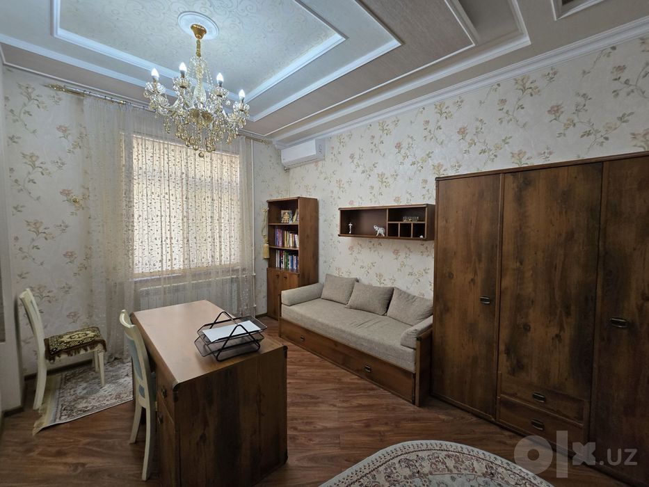 Сдаётся аренда 4 х комнатная квартира