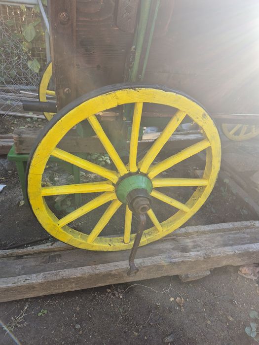 Старинна Дървена Каруца