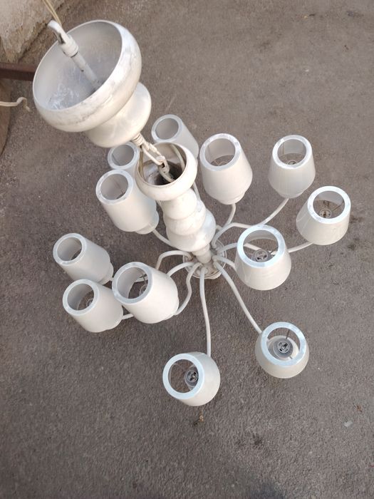 Продам Люстры 2 шт.