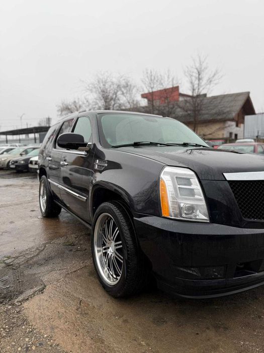 Cadillac Escalade 6.2 benzina