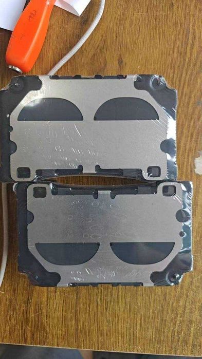 Тормозные колодки на иномарки авто электро