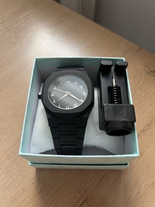 Часы(кварцевые)новые