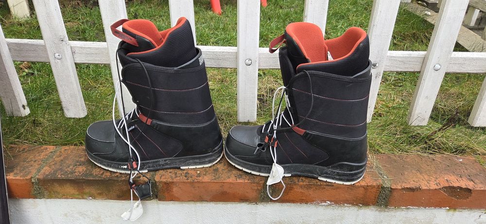 Set Snowboard Titus Logo Team Series 163 cm + Legături Rage+Boots Wedz