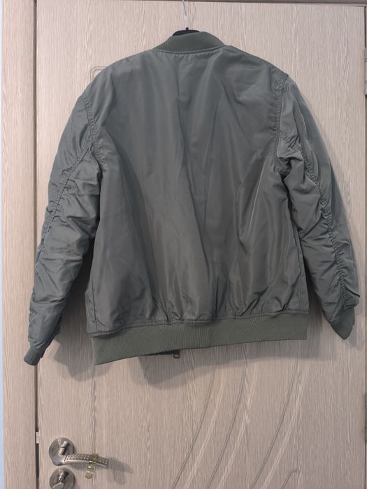 Пролетно яке H.M
