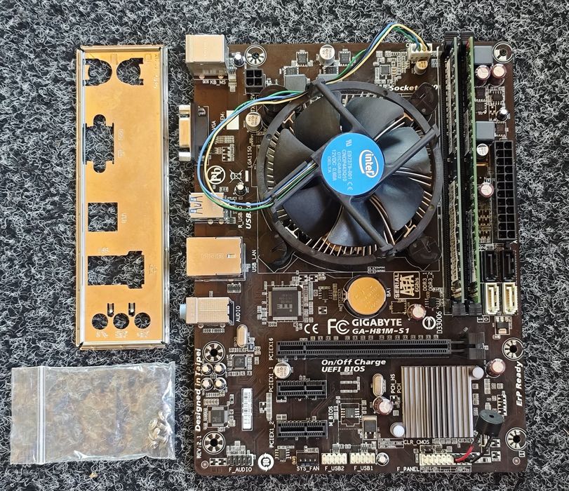 Componente PC - Placa de baza - DDR3 - HDD - DVD-RW - Sursa
