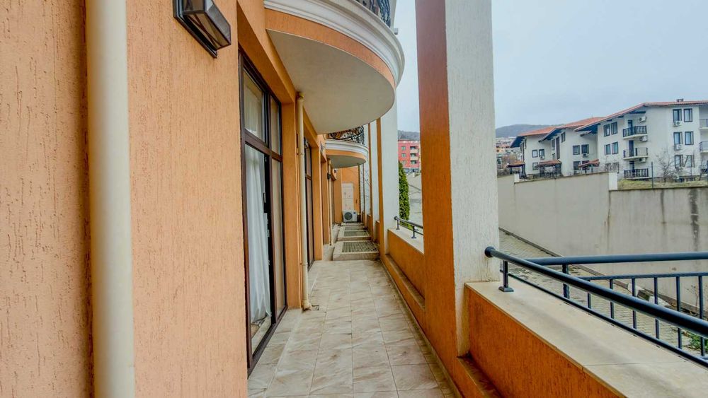 Продава се Едностаен апартамент в Свети Влас - 62 кв.м за 946 €/кв.м - Снимка #8