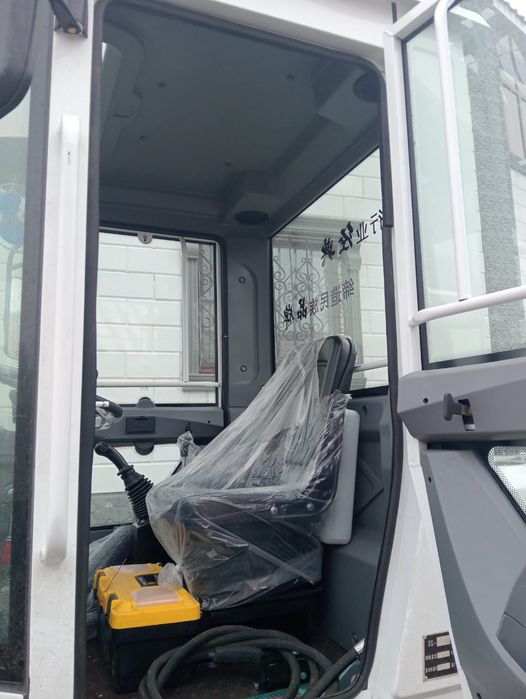 Мини погрузчик фронтальный