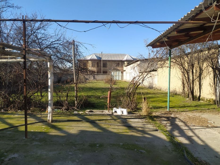 Ховли сотилади. Урта Чирчикда