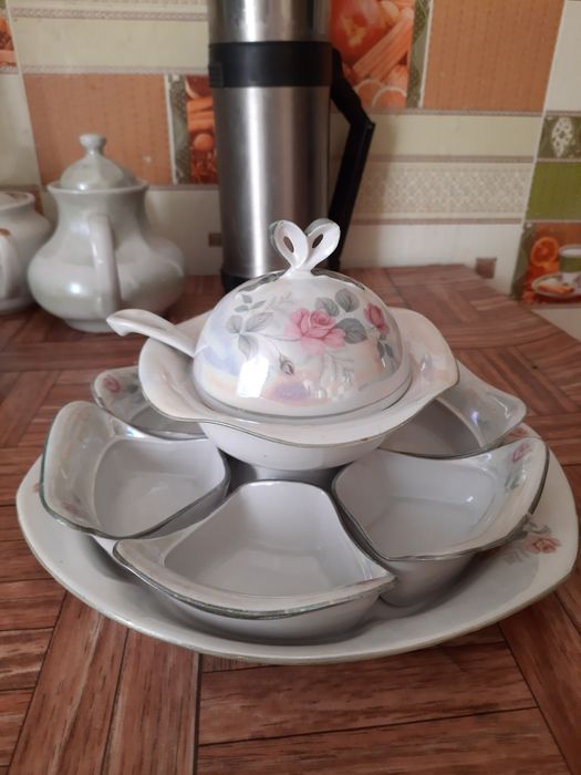 Продам варенницу.