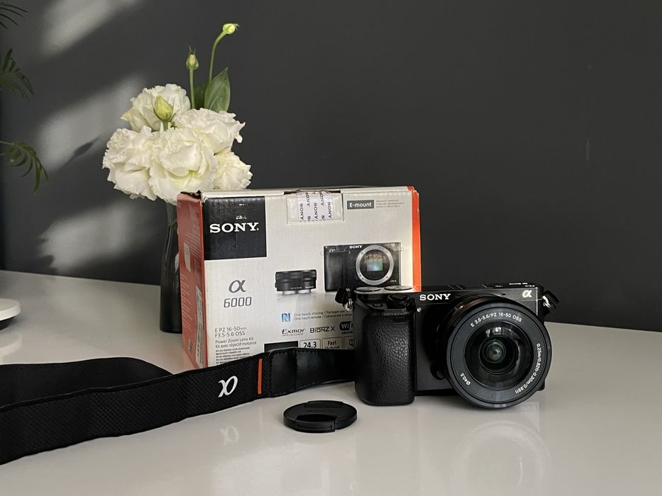 Sony a6000 + 16-50