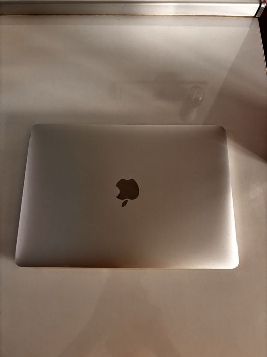 Macbook retina 12”