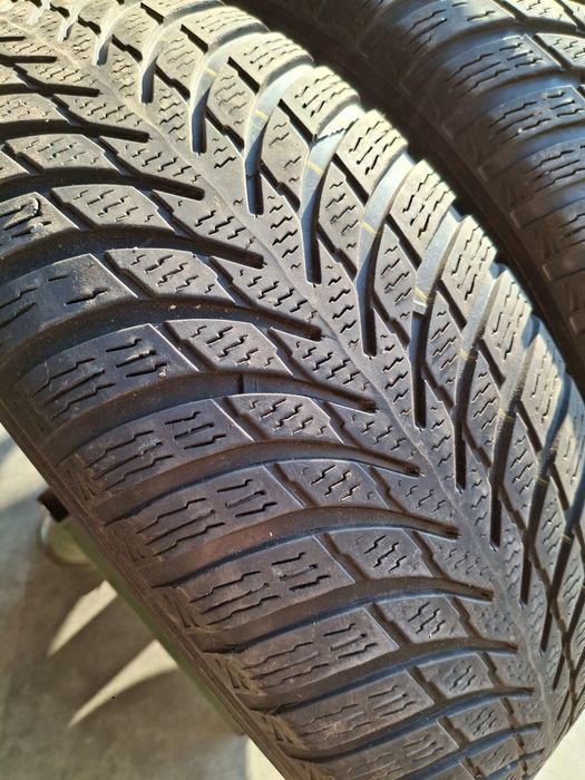 2 Anvelopele de iarnă 215 65 r17 Nokian