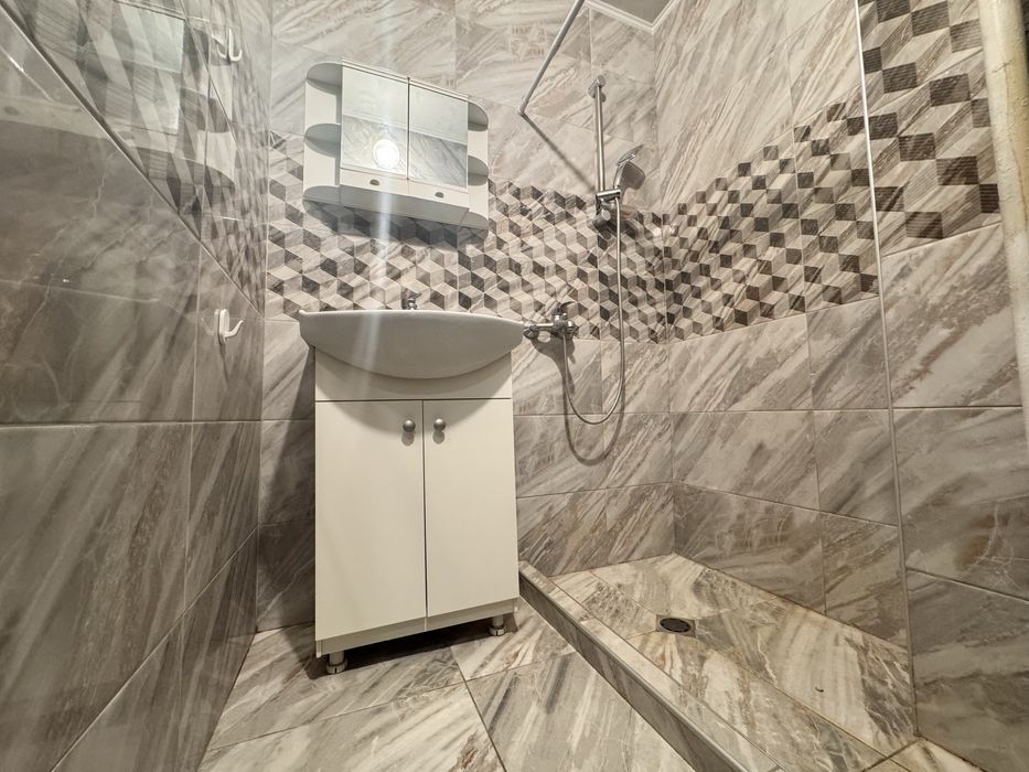 Продава се Двустаен апартамент в Плевен, Сторгозия - 60 кв.м за 1334 €/кв.м - Снимка #7