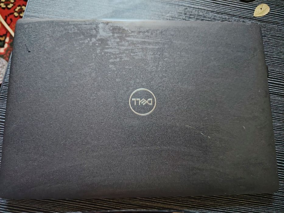 Ноутбук Dell Latitude 5300