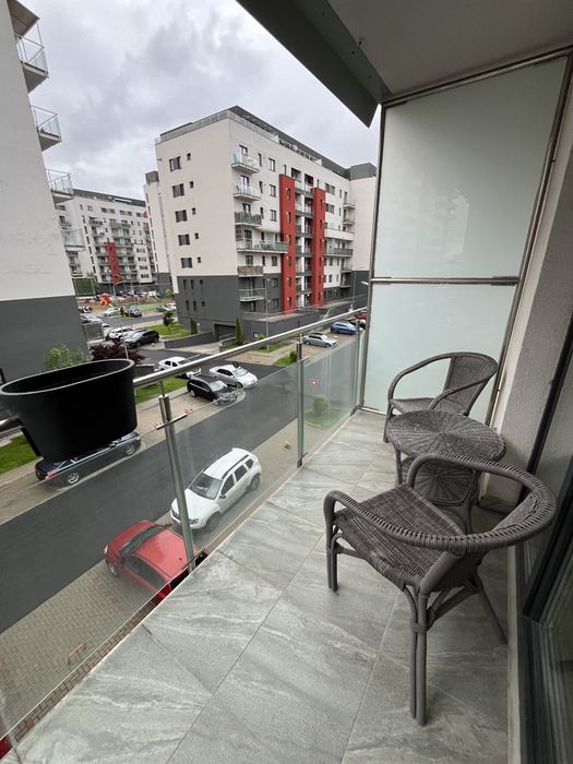 Apartament 2 camere decomandat, de inchiriat, tractorul Coresi