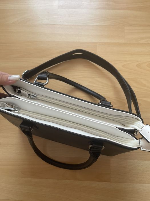 Чанти и портмонета