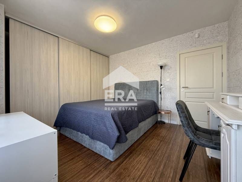 Продава се Четиристаен апартамент в София, Борово - 180 кв.м за 1587 €/кв.м - Снимка #8