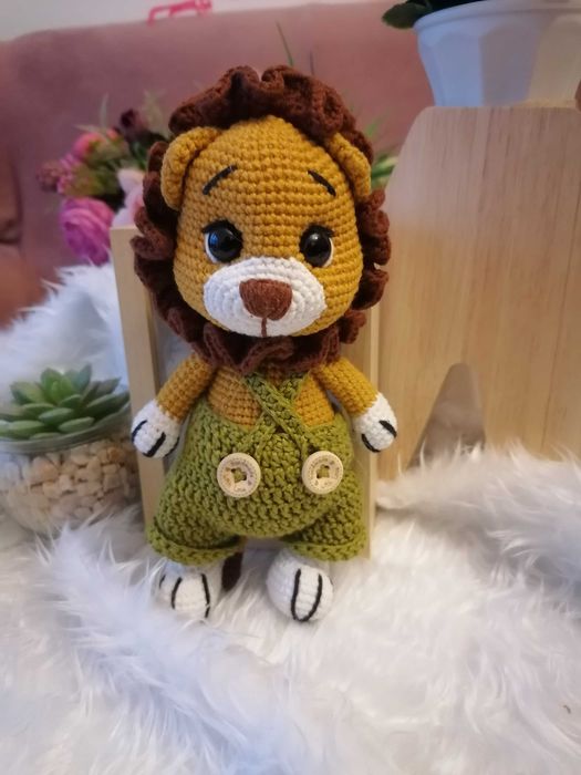 Плетени играчки на една кука