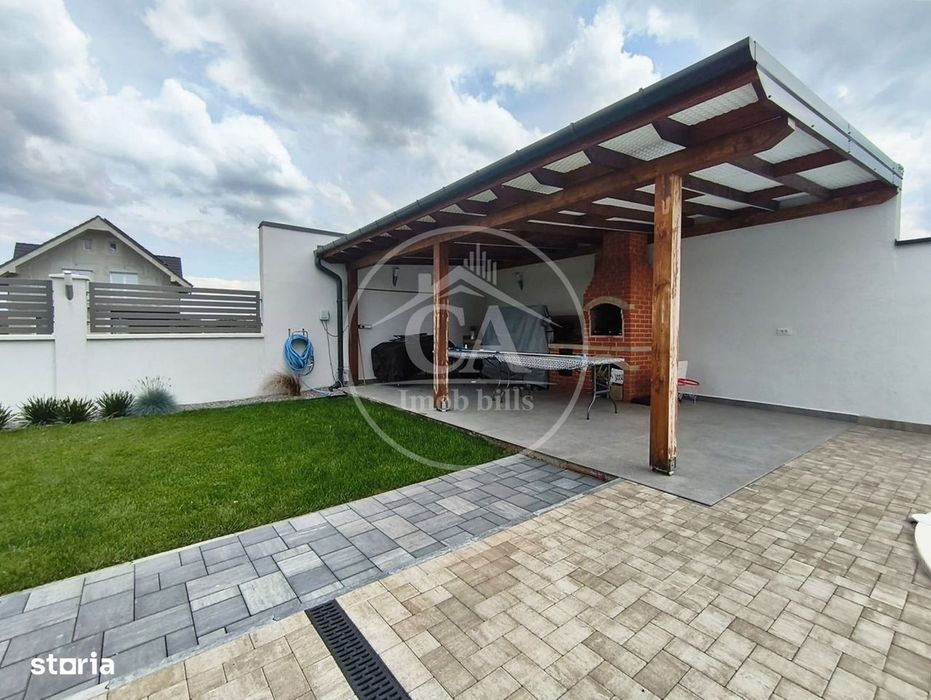 Casa de vanzare cu 4 camere si piscina in Cihei, Bihor