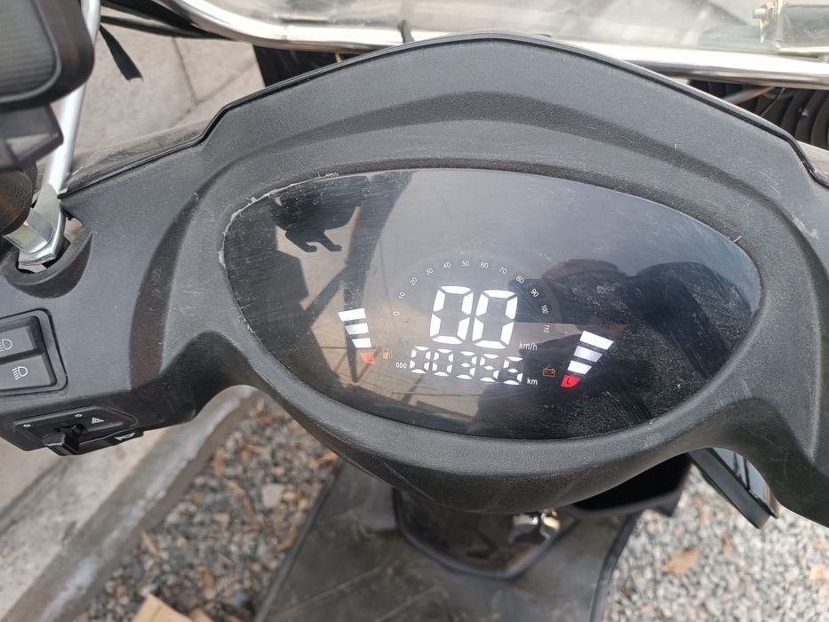 Мопед 250мын м8  жана