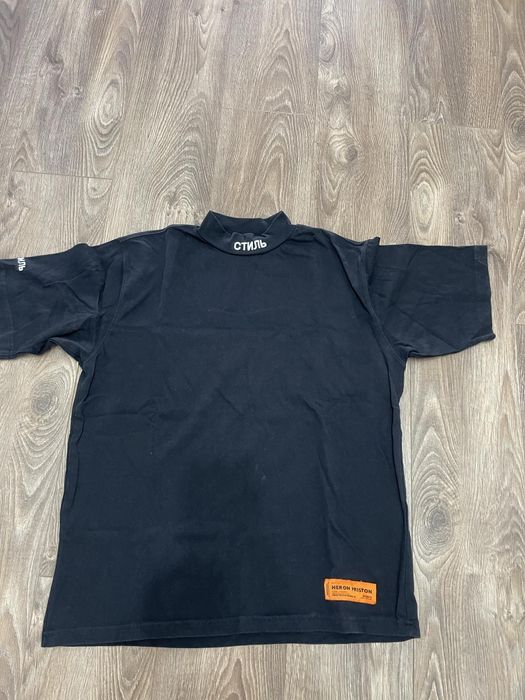 Продавам  тениски блузи  Karl Lagerfeld , Pinko Стилъ ,Heron Preston