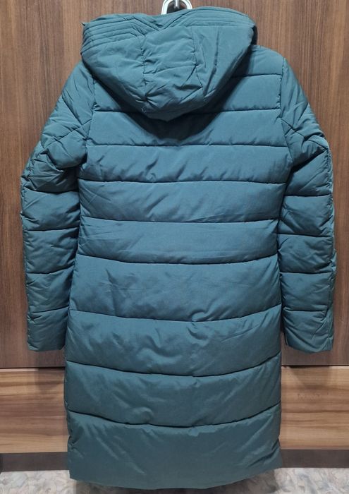 Продаётся куртка женская.