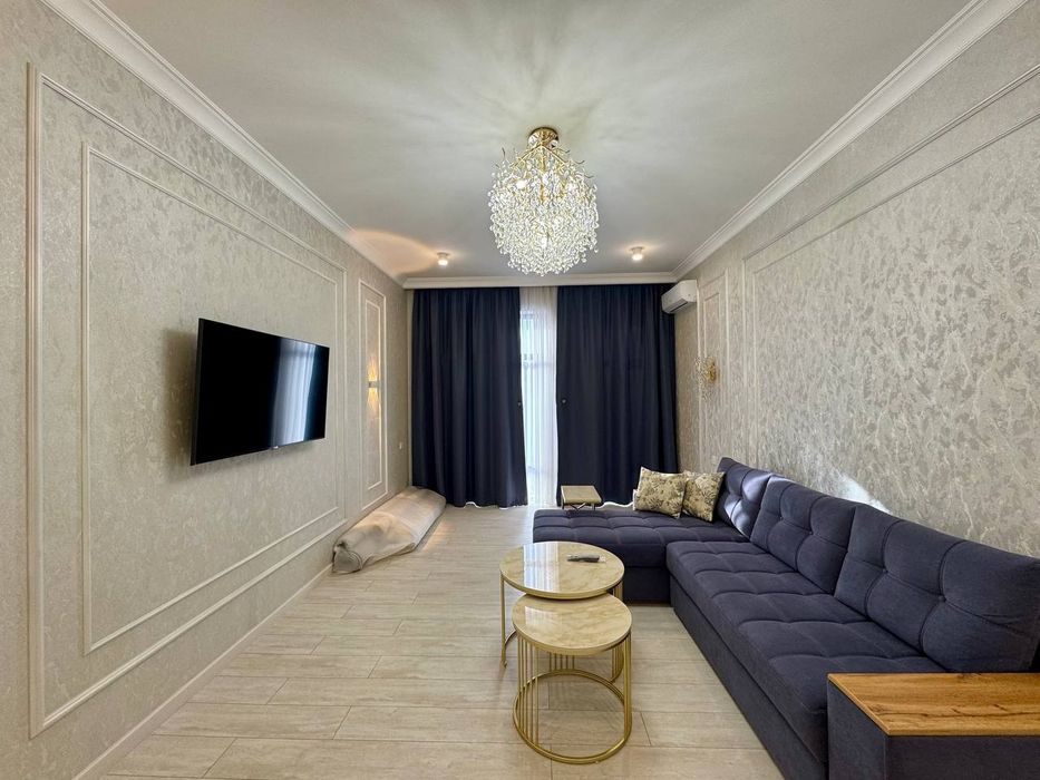 Продаётся 2х комнатная квартира 90м2, Гагарина