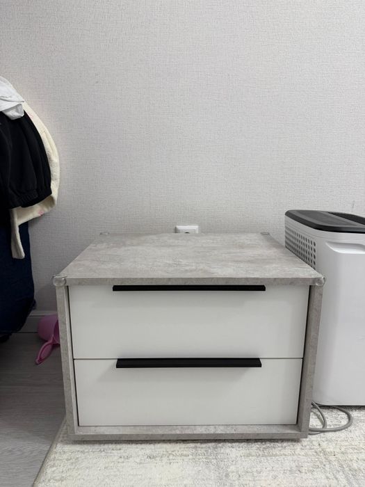 Продам комод и тумбу маленькую