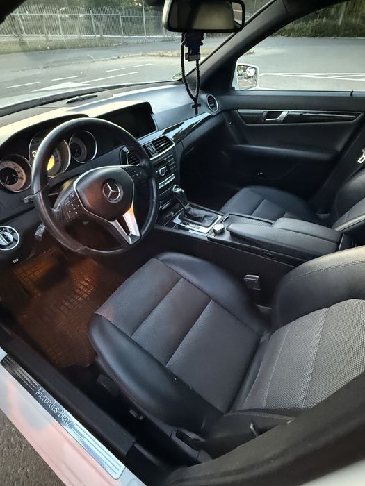VAND MERCEDES C220 CDI  facelift avantgarde 2011
