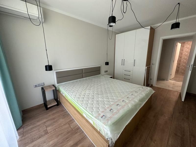 Дава се под наем Двустаен апартамент в София, Банишора - 66 кв.м за 664 € - Снимка #1