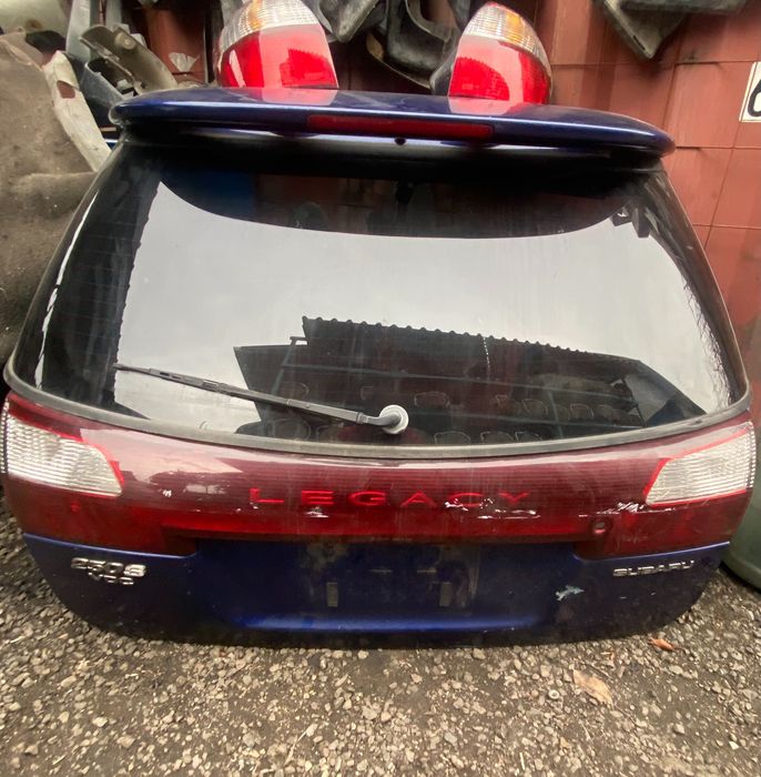 Крышка багажника субару