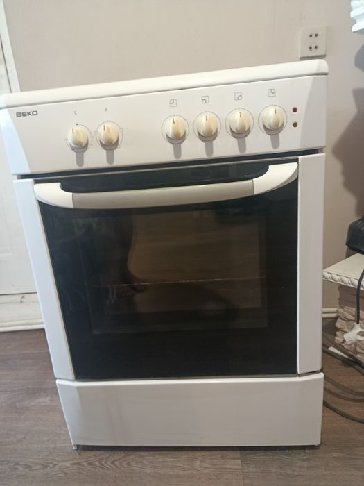Электрическая плита BEKO