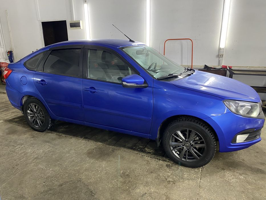 Продам машину лада гранта