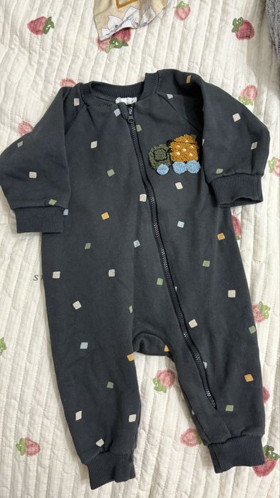 Одежда для новорожденных(ромпер, боди)