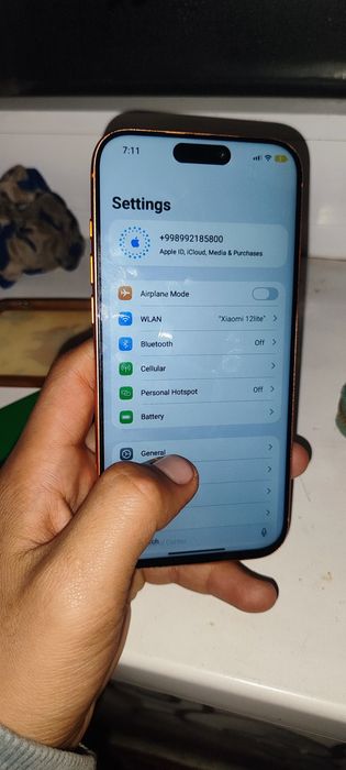 Telefon sotiladi marka iphone 17 pro max kelishamiz telefon karobka
