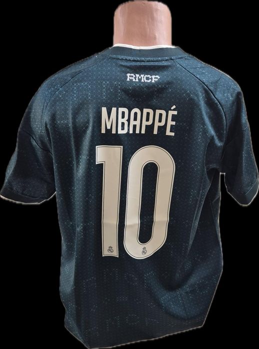 Tricou fotbal Real Madrid Mbappe mărime XL