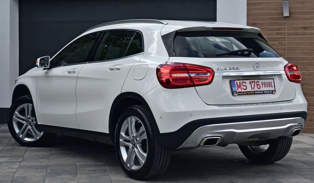 Mercedes-Benz GLA ~1.6 Benzina~AUTOMAT~Bixenon~Camera~Urban Edition~GARANTIE 1 AN ~