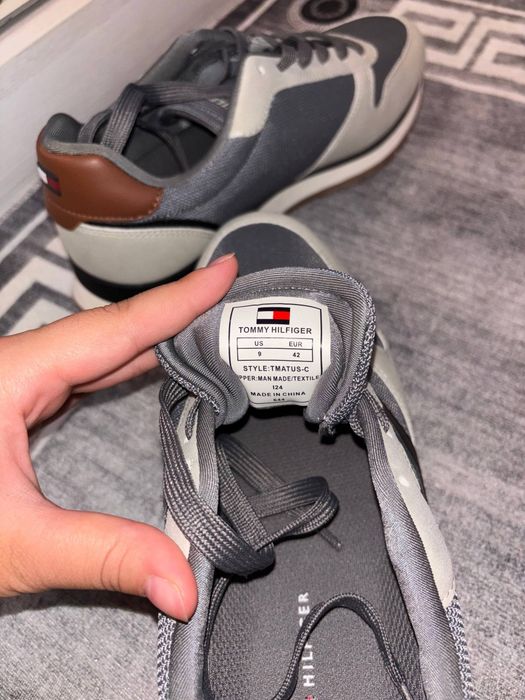 Кросовки hilfiger 42 размера