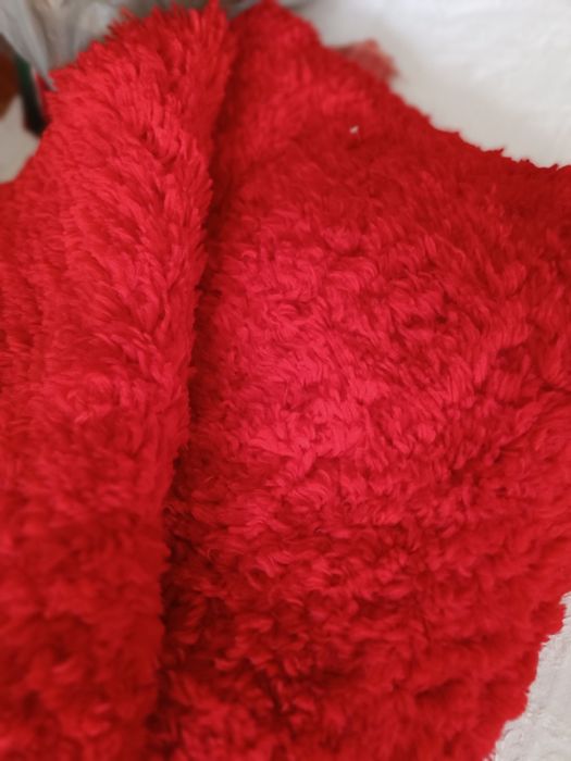 Губери три броя различни цвята